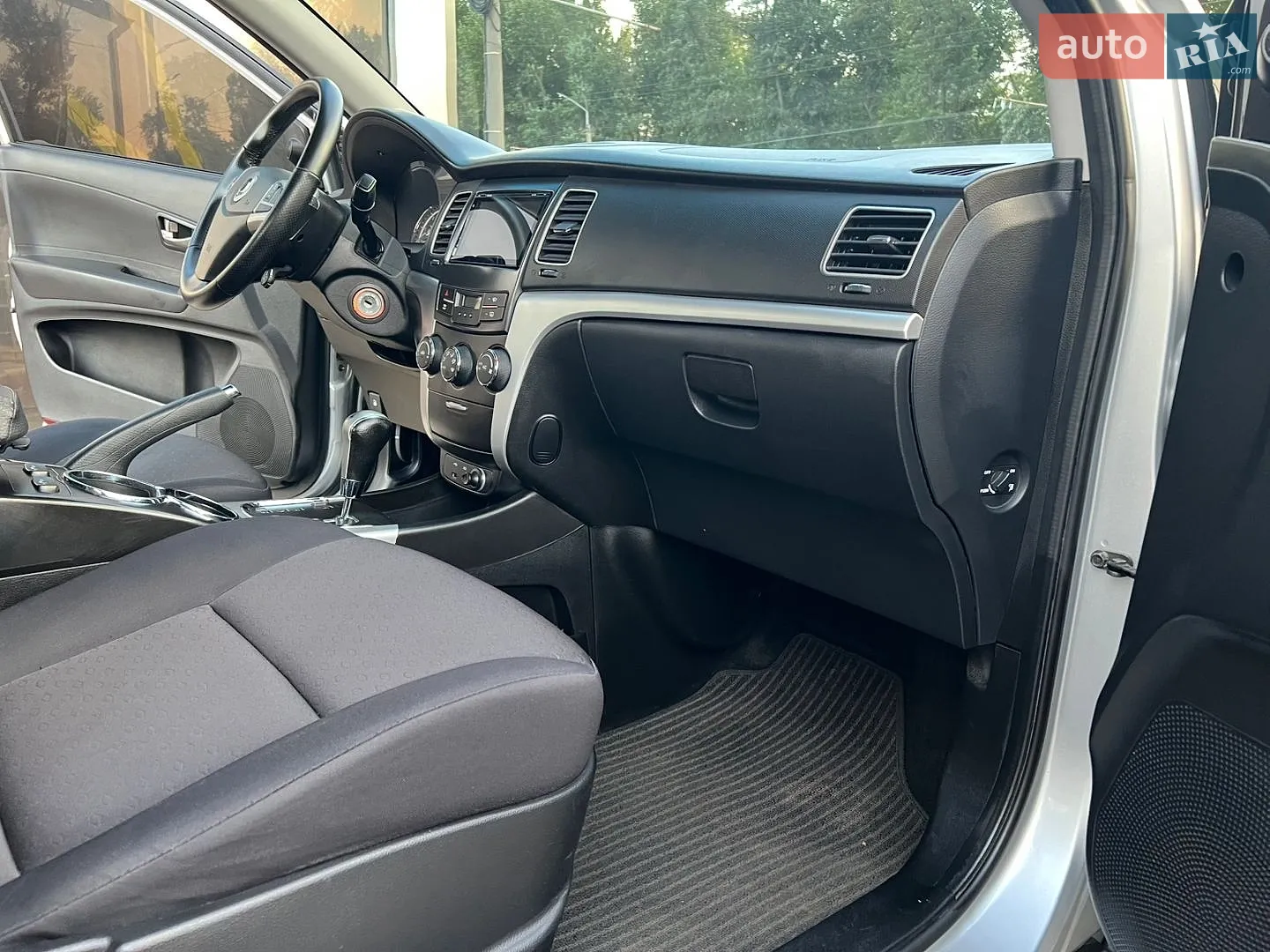 2011 SsangYong Korando - мініатюра 31