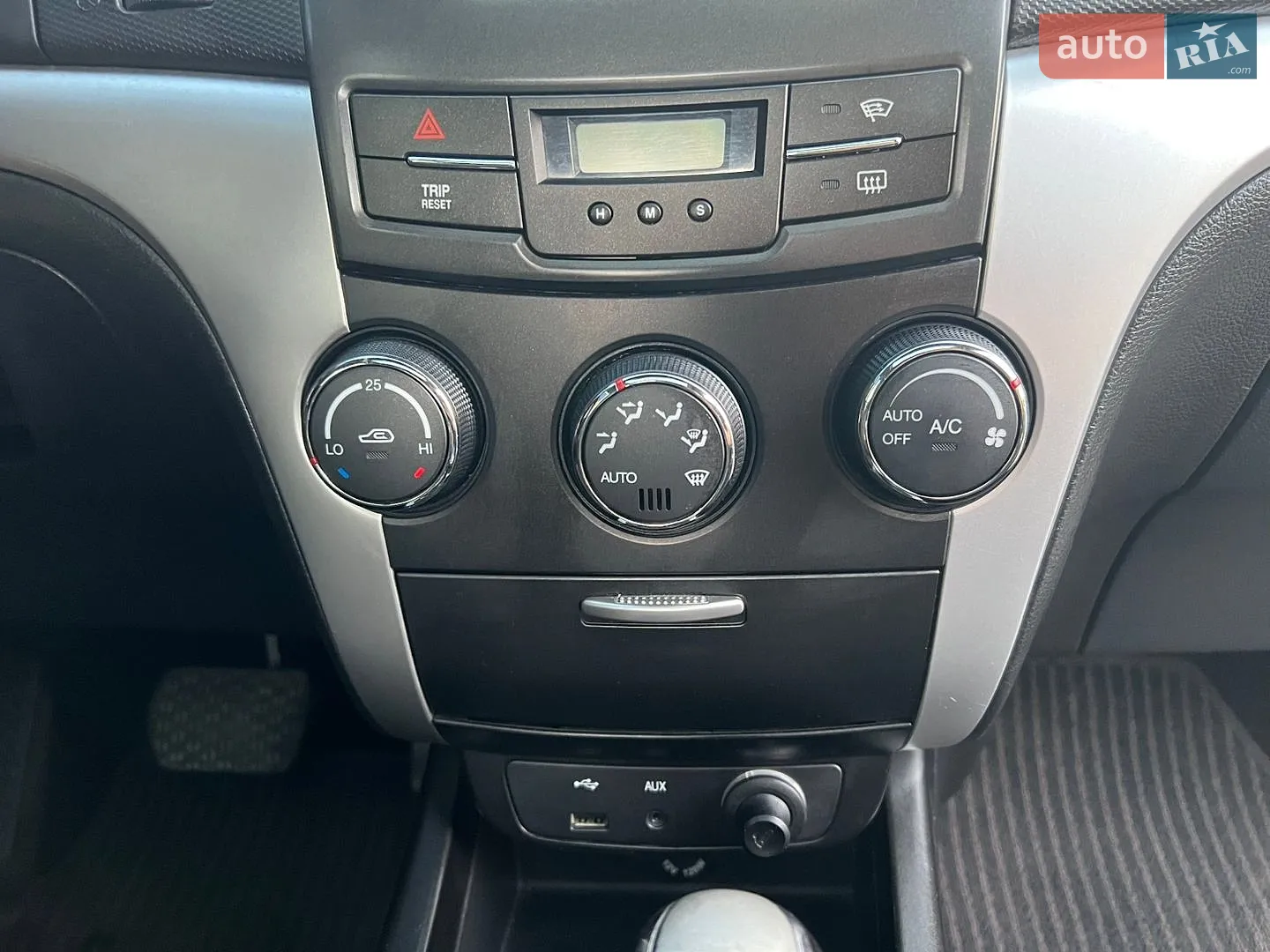 2011 SsangYong Korando - мініатюра 33