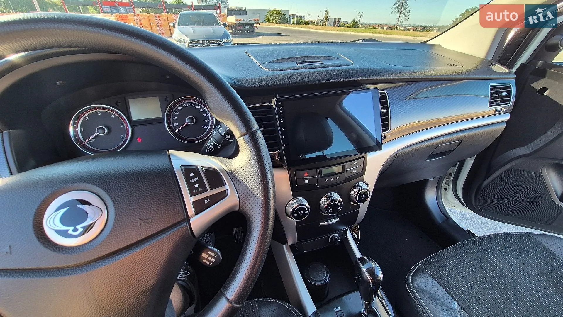 2013 SsangYong Korando - мініатюра 26
