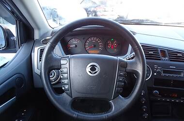 Позашляховик / Кросовер SsangYong Kyron 2011 в 