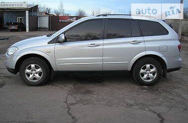 Позашляховик / Кросовер SsangYong Kyron 2010 в 