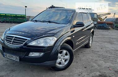 Внедорожник / Кроссовер SsangYong Kyron 2010 в 
