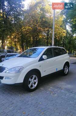 Внедорожник / Кроссовер SsangYong Kyron 2013 в 