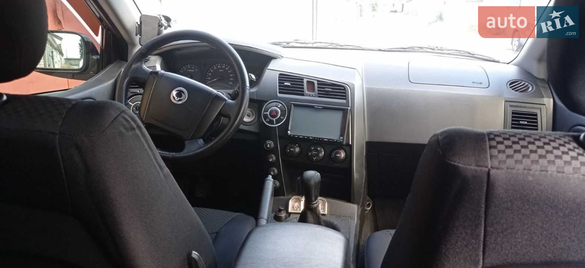 2010 SsangYong Kyron - мініатюра 6
