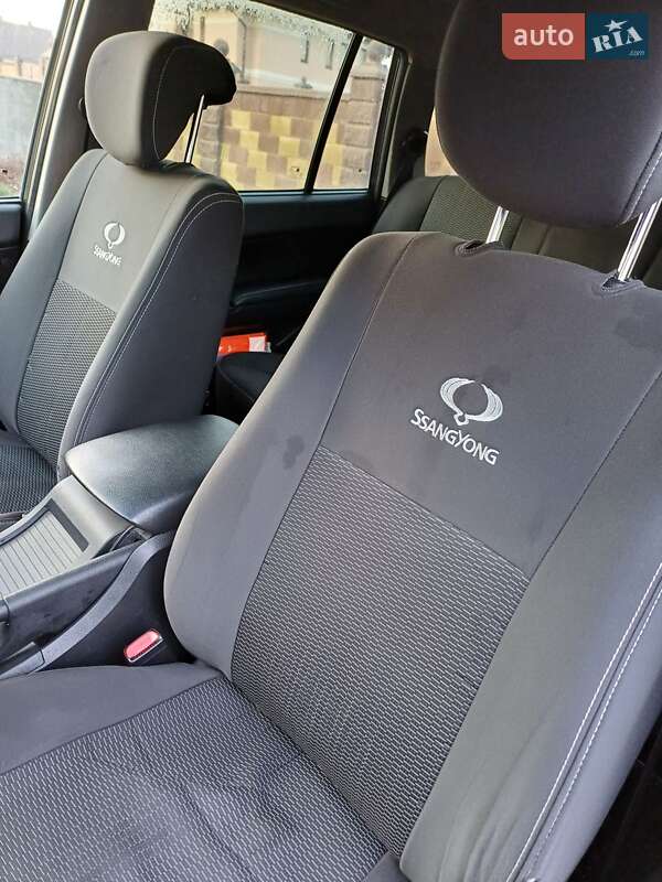 Внедорожник / Кроссовер SsangYong Kyron 2010 в Ровно