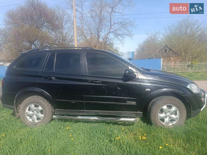 Внедорожник / Кроссовер SsangYong Kyron 2010 в Никополе