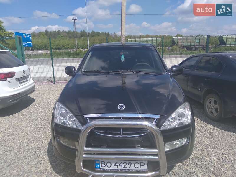 Внедорожник / Кроссовер SsangYong Kyron 2010 в Тернополе