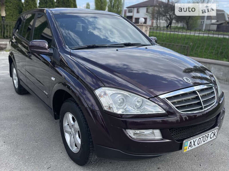 Позашляховик / Кросовер SsangYong Kyron 2010 в Харкові