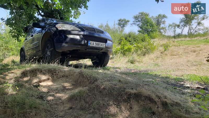 Внедорожник / Кроссовер SsangYong Kyron 2012 в 