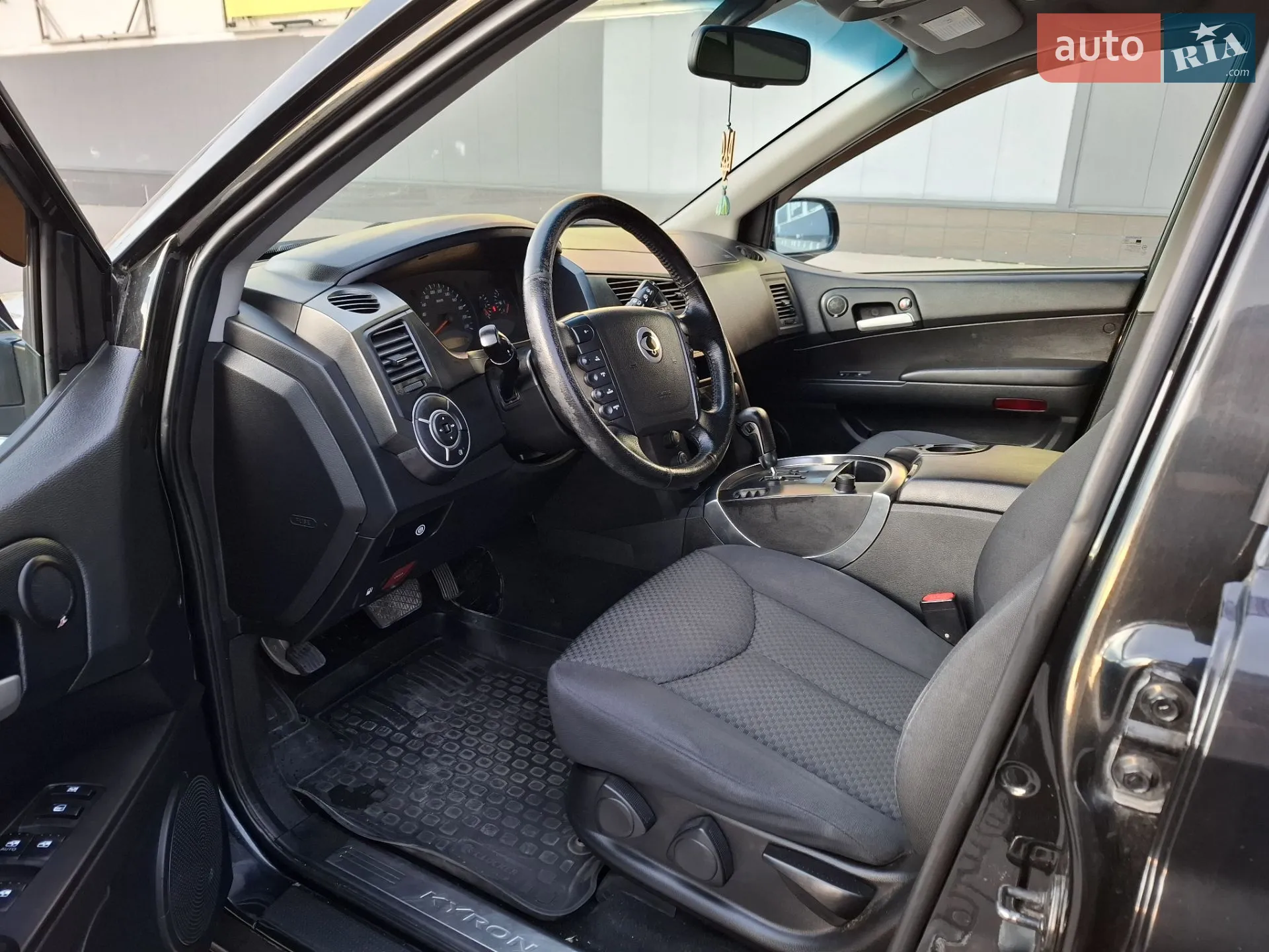 2010 SsangYong Kyron - мініатюра 7