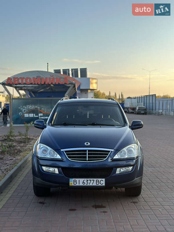 Позашляховик / Кросовер SsangYong Kyron 2009 в 
