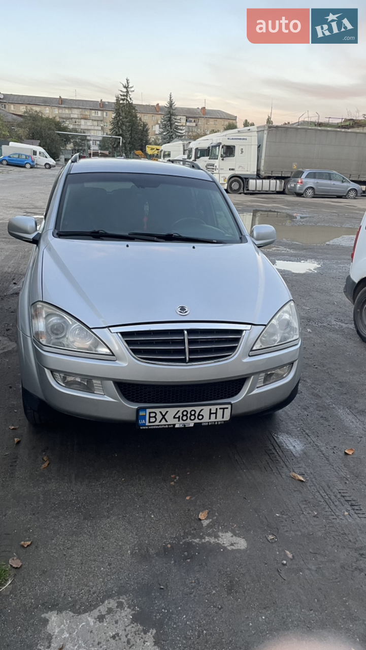 2010 SsangYong Kyron - мініатюра 8