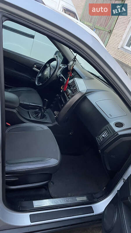 Внедорожник / Кроссовер SsangYong Kyron 2010 в Хмельницком