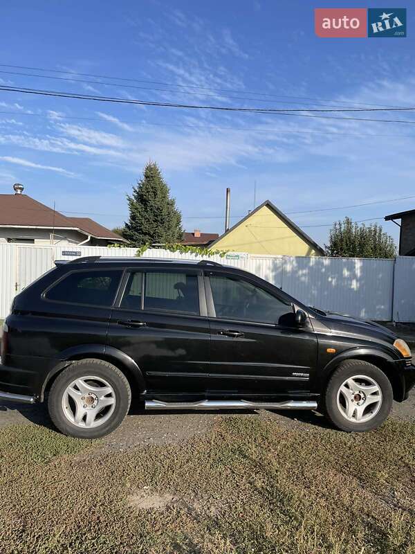 Внедорожник / Кроссовер SsangYong Kyron 2006 в 