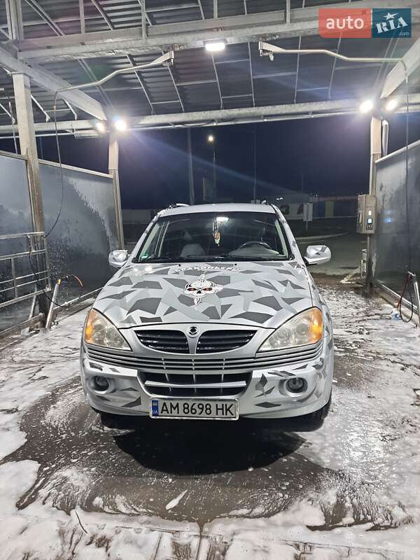 Внедорожник / Кроссовер SsangYong Kyron 2005 в 