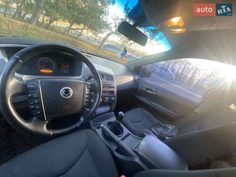 Внедорожник / Кроссовер SsangYong Kyron 2011 в Днепре
