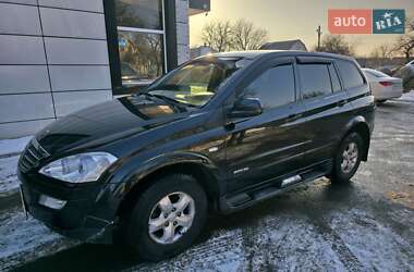 Позашляховик / Кросовер SsangYong Kyron 2010 в 