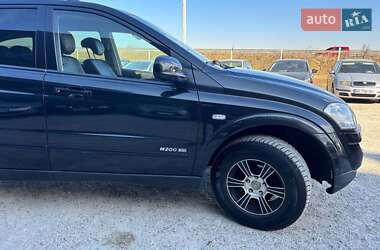 Внедорожник / Кроссовер SsangYong Kyron 2013 в 