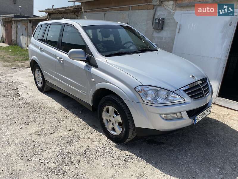 Внедорожник / Кроссовер SsangYong Kyron 2010 в 