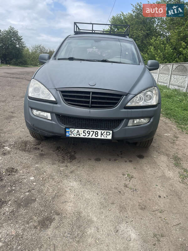 Позашляховик / Кросовер SsangYong Kyron 2010 в 