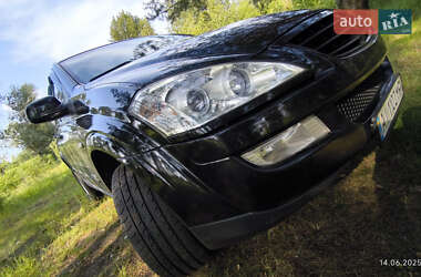 Внедорожник / Кроссовер SsangYong Kyron 2010 в 