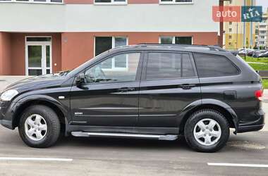 Внедорожник / Кроссовер SsangYong Kyron 2010 в 