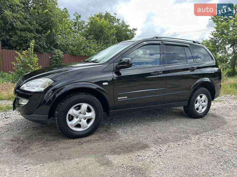 Внедорожник / Кроссовер SsangYong Kyron 2013 в Киеве