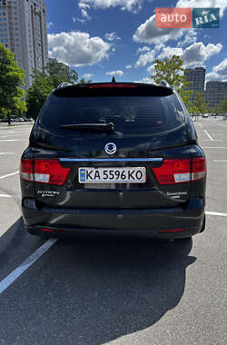 Внедорожник / Кроссовер SsangYong Kyron 2010 в 