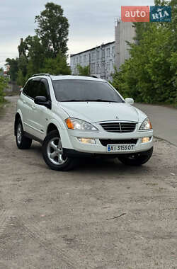 Позашляховик / Кросовер SsangYong Kyron 2013 в 