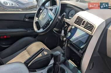 Внедорожник / Кроссовер SsangYong Kyron 2012 в 