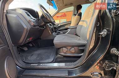 Позашляховик / Кросовер SsangYong Kyron 2010 в 