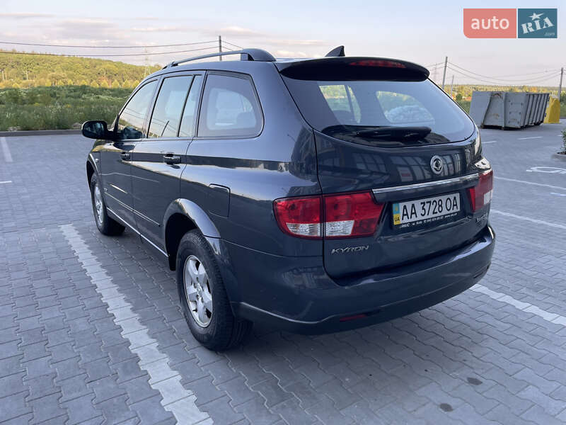 Внедорожник / Кроссовер SsangYong Kyron 2013 в Киеве