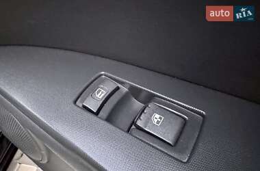 Позашляховик / Кросовер SsangYong Kyron 2008 в 