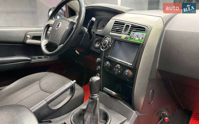 Внедорожник / Кроссовер SsangYong Kyron 2010 в Черновцах