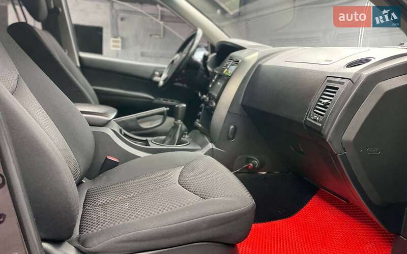 Внедорожник / Кроссовер SsangYong Kyron 2010 в Черновцах