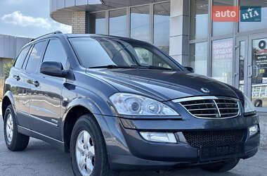 Позашляховик / Кросовер SsangYong Kyron 2010 в 