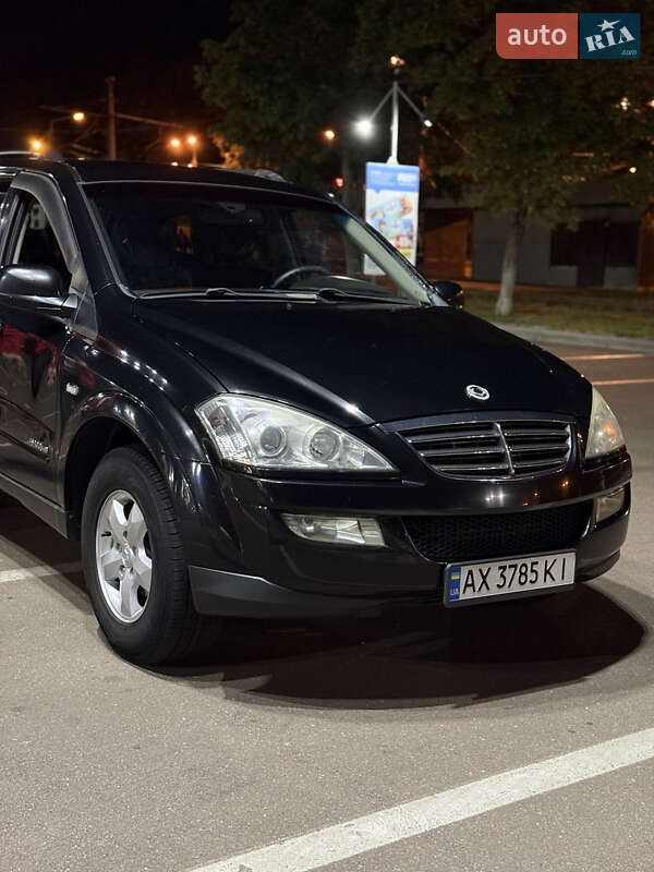 Внедорожник / Кроссовер SsangYong Kyron 2010 в 