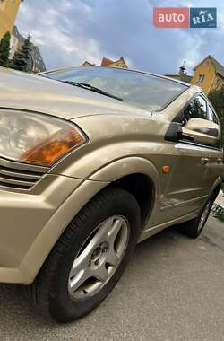 Позашляховик / Кросовер SsangYong Kyron 2006 в 