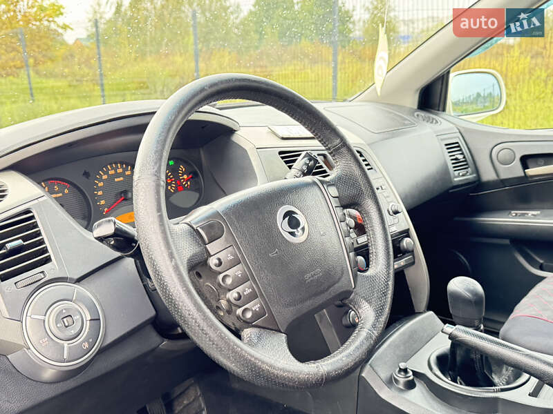 Внедорожник / Кроссовер SsangYong Kyron 2013 в Киеве