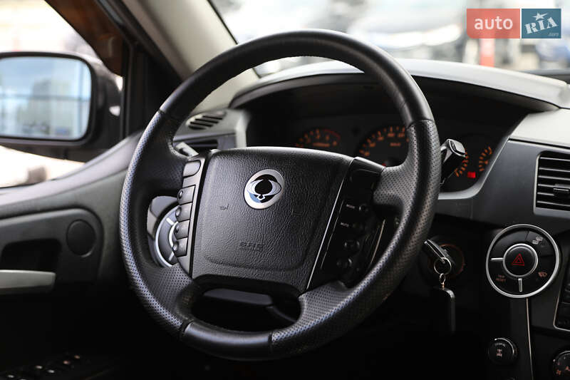 Позашляховик / Кросовер SsangYong Kyron 2010 в Харкові