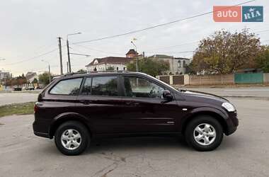 Позашляховик / Кросовер SsangYong Kyron 2010 в 
