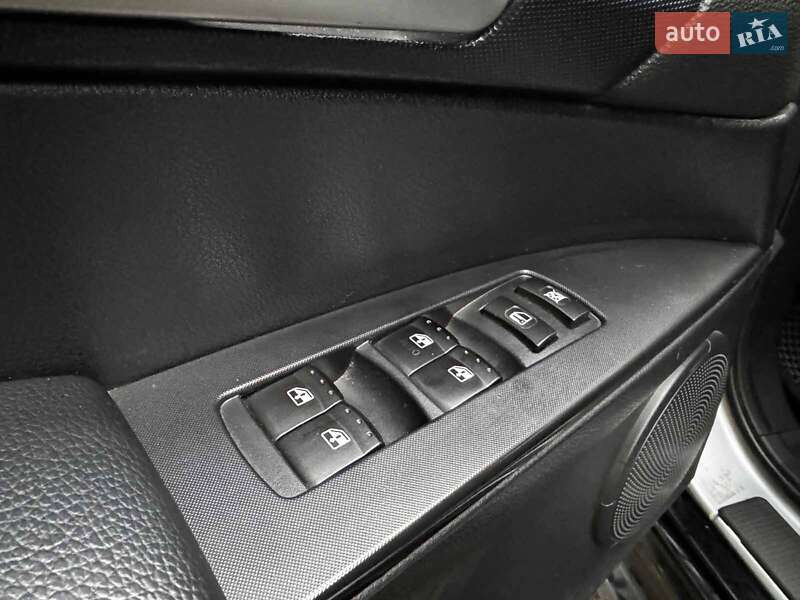 Позашляховик / Кросовер SsangYong Kyron 2010 в Києві