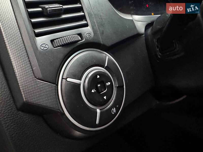 Позашляховик / Кросовер SsangYong Kyron 2010 в Києві