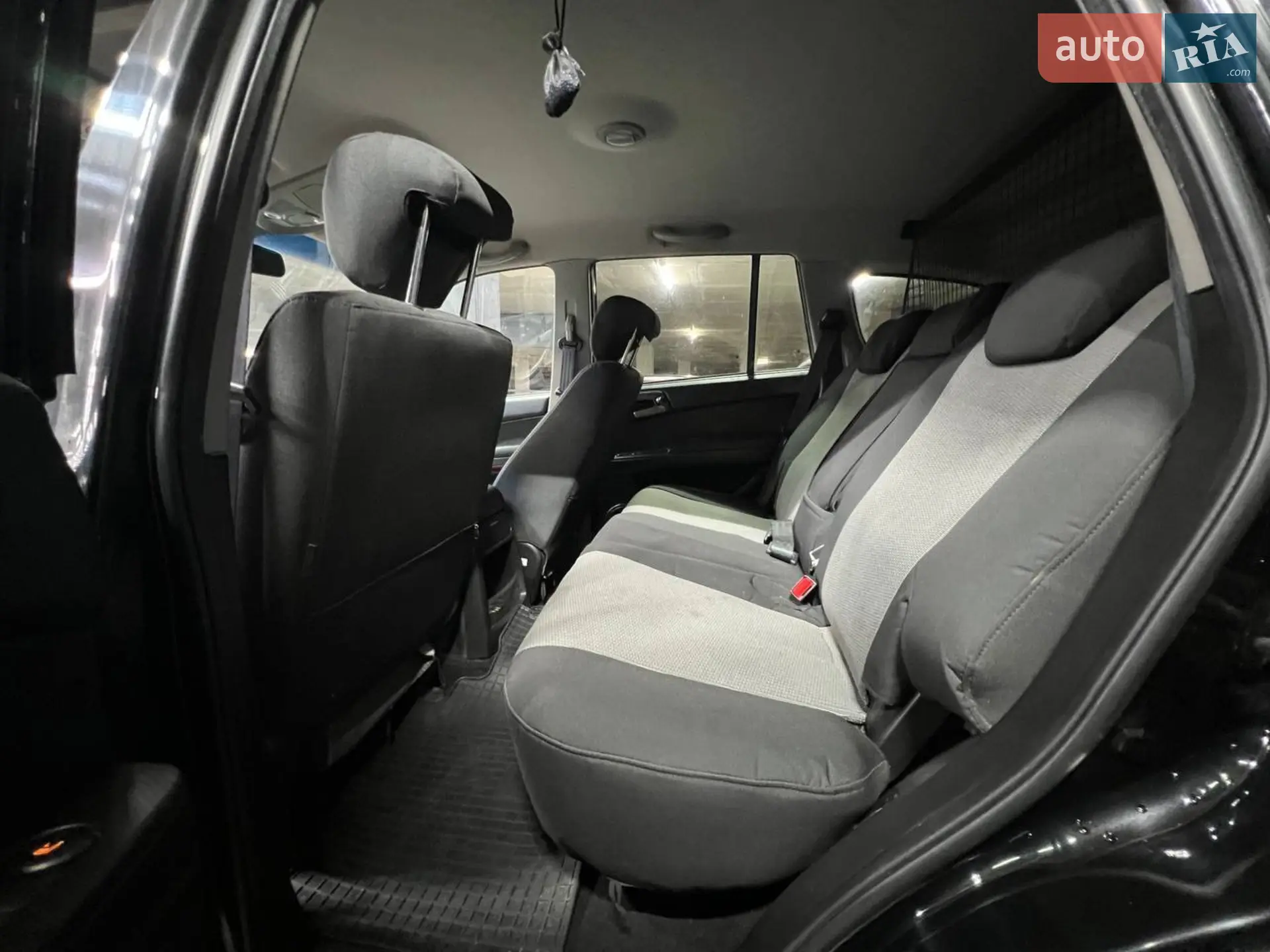 2012 SsangYong Kyron - мініатюра 28