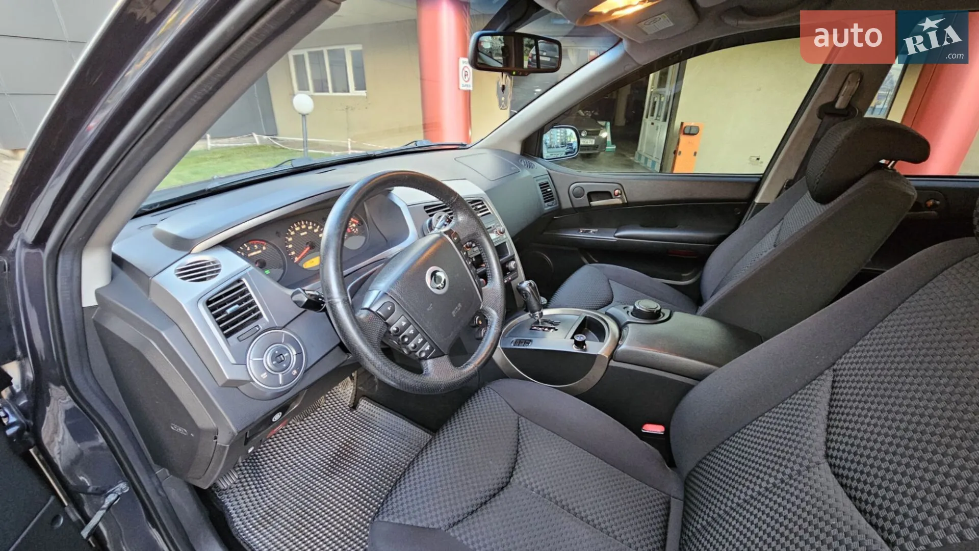 2012 SsangYong Kyron - мініатюра 36