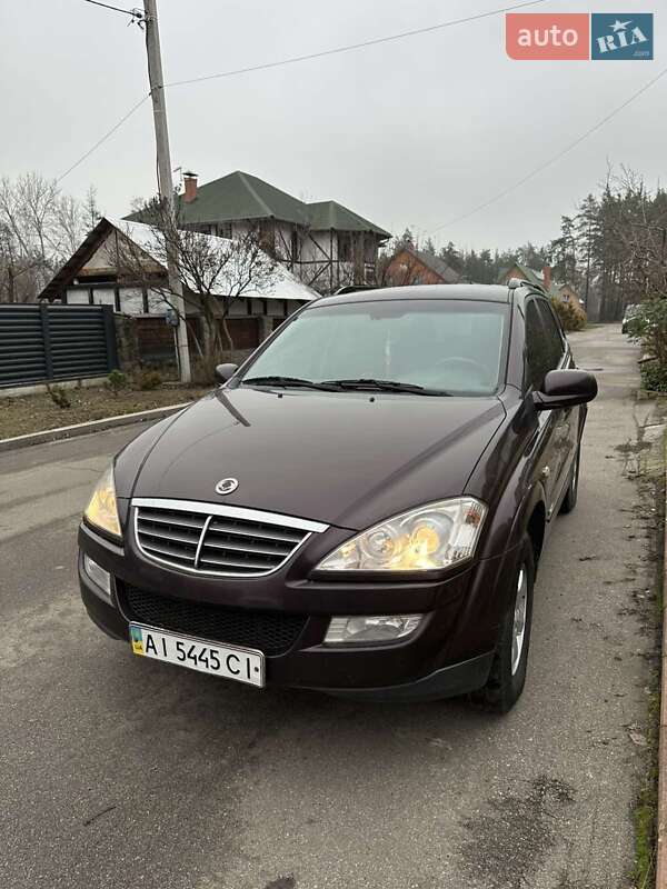 Внедорожник / Кроссовер SsangYong Kyron 2010 в Обухове