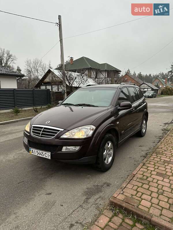 Внедорожник / Кроссовер SsangYong Kyron 2010 в Обухове