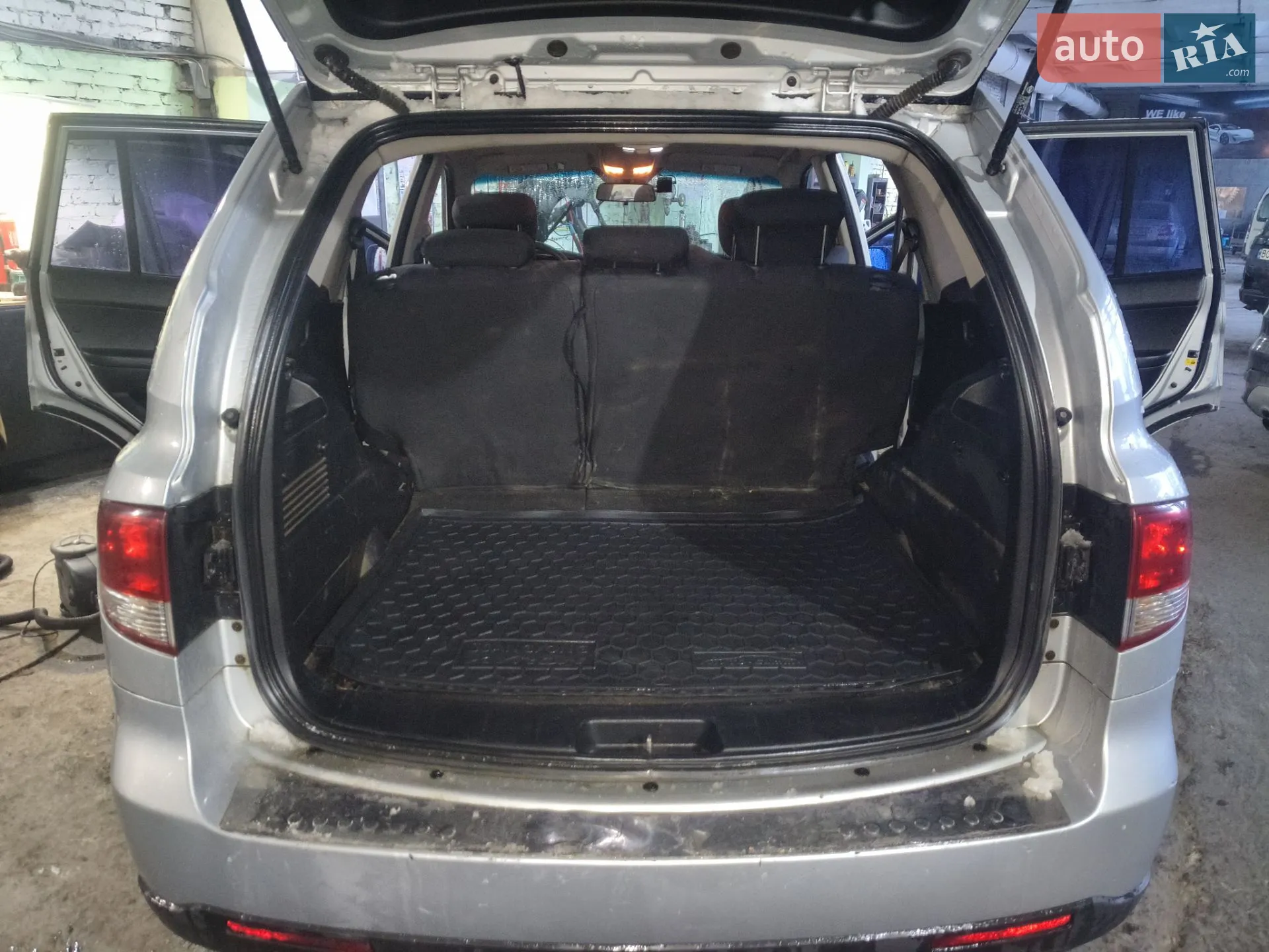 2010 SsangYong Kyron - мініатюра 15