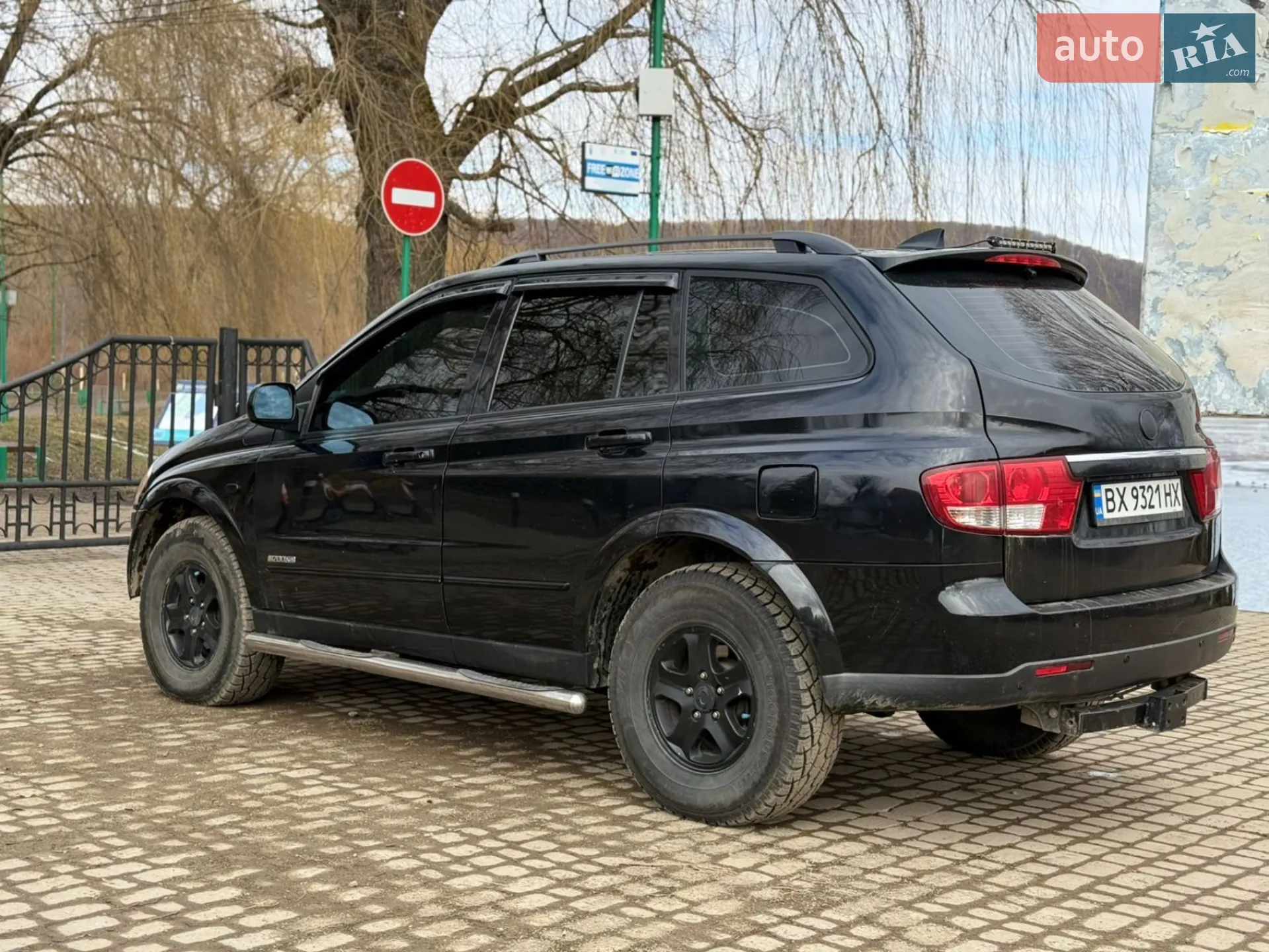2010 SsangYong Kyron - мініатюра 5