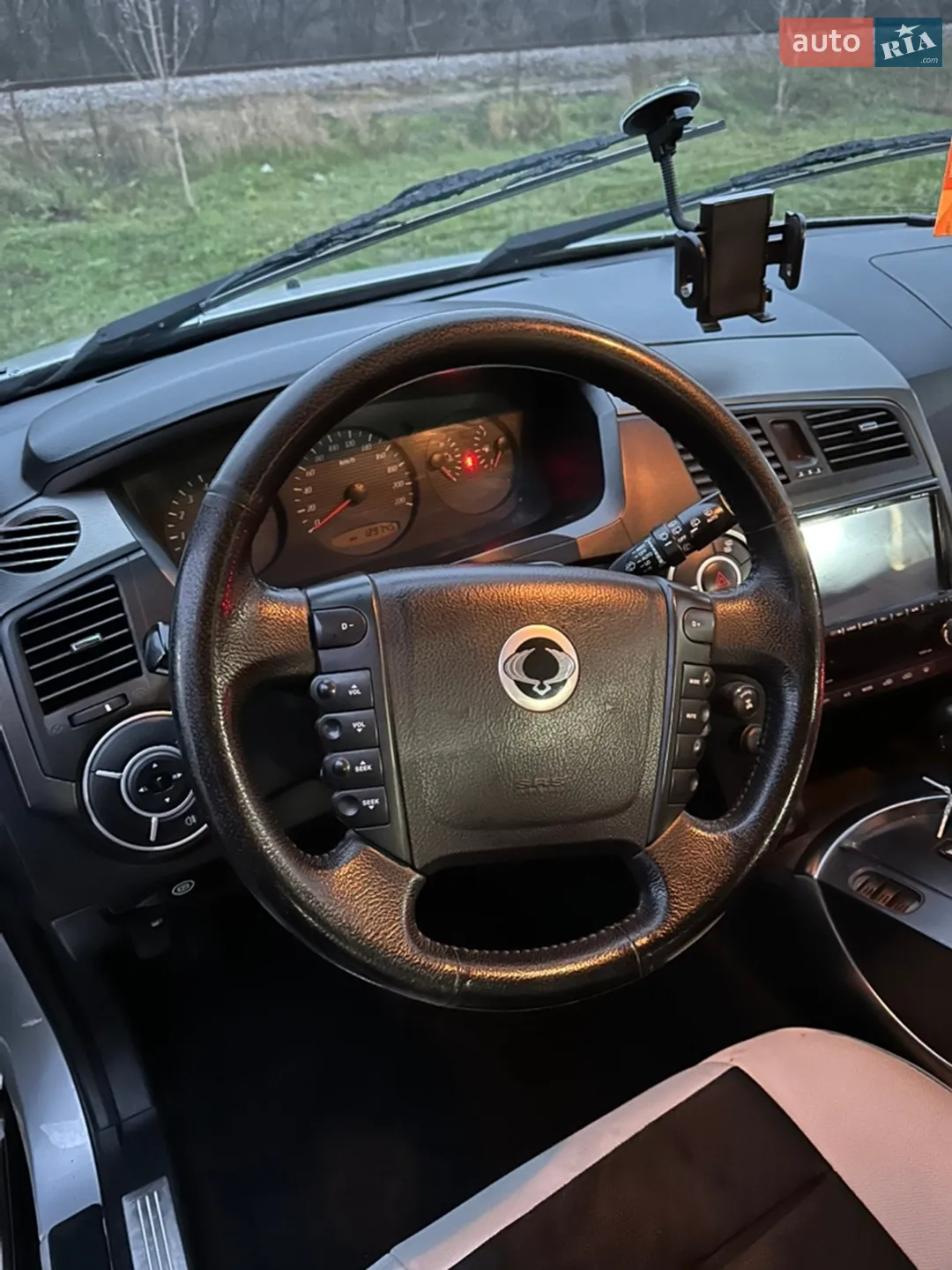 2010 SsangYong Kyron - мініатюра 12
